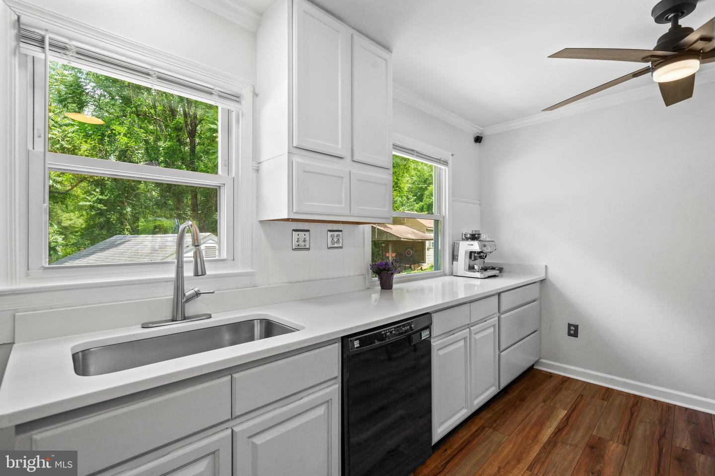 1826 HYLTON AVE, WOODBRIDGE, Virginia 22191, 4 Bedrooms Bedrooms, ,2 BathroomsBathrooms,Residential,For sale,1826 HYLTON AVE,VAPW2092540 MLS # VAPW2092540
