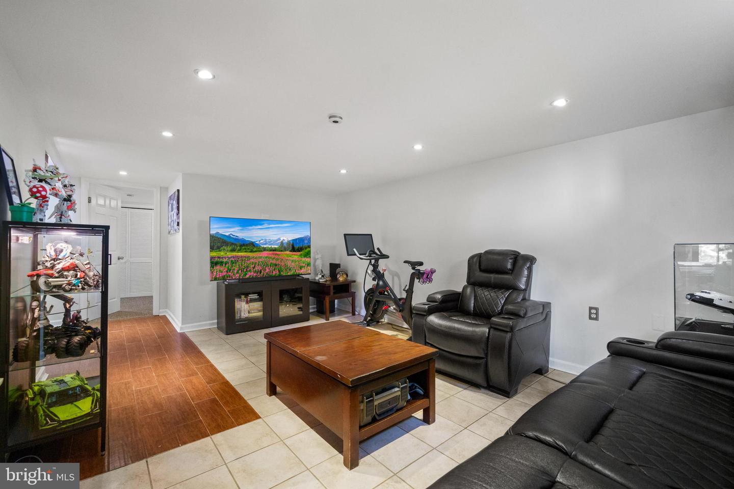 1826 HYLTON AVE, WOODBRIDGE, Virginia 22191, 4 Bedrooms Bedrooms, ,2 BathroomsBathrooms,Residential,For sale,1826 HYLTON AVE,VAPW2092540 MLS # VAPW2092540