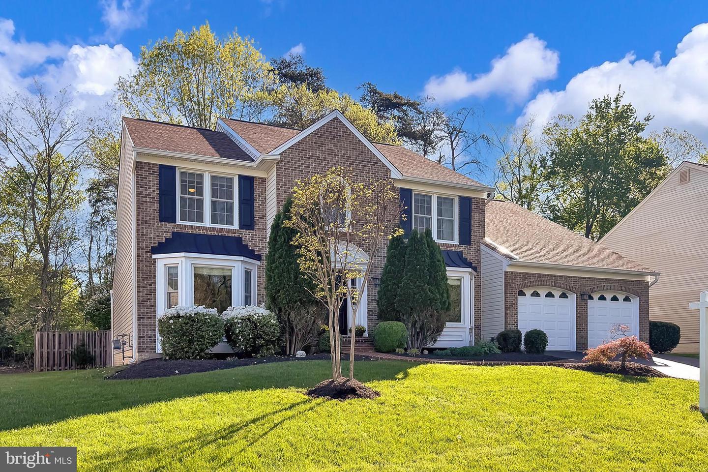 12042 SUGARLAND VALLEY DR, HERNDON, Virginia 20170, 5 Bedrooms Bedrooms, ,3 BathroomsBathrooms,Residential,For sale,12042 SUGARLAND VALLEY DR,VAFX2235718 MLS # VAFX2235718