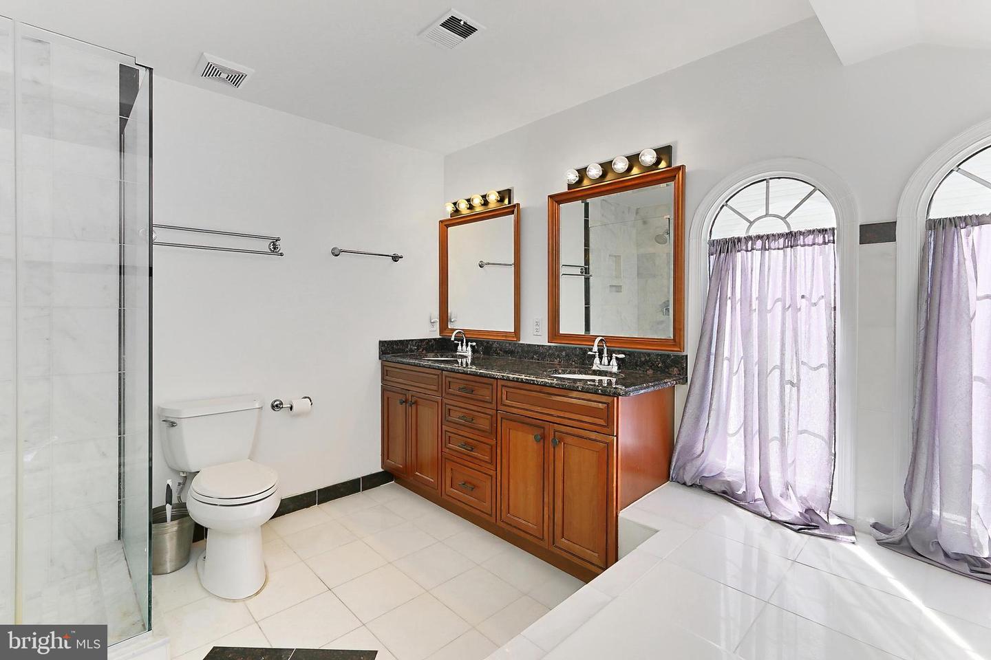12042 SUGARLAND VALLEY DR, HERNDON, Virginia 20170, 5 Bedrooms Bedrooms, ,3 BathroomsBathrooms,Residential,For sale,12042 SUGARLAND VALLEY DR,VAFX2235718 MLS # VAFX2235718