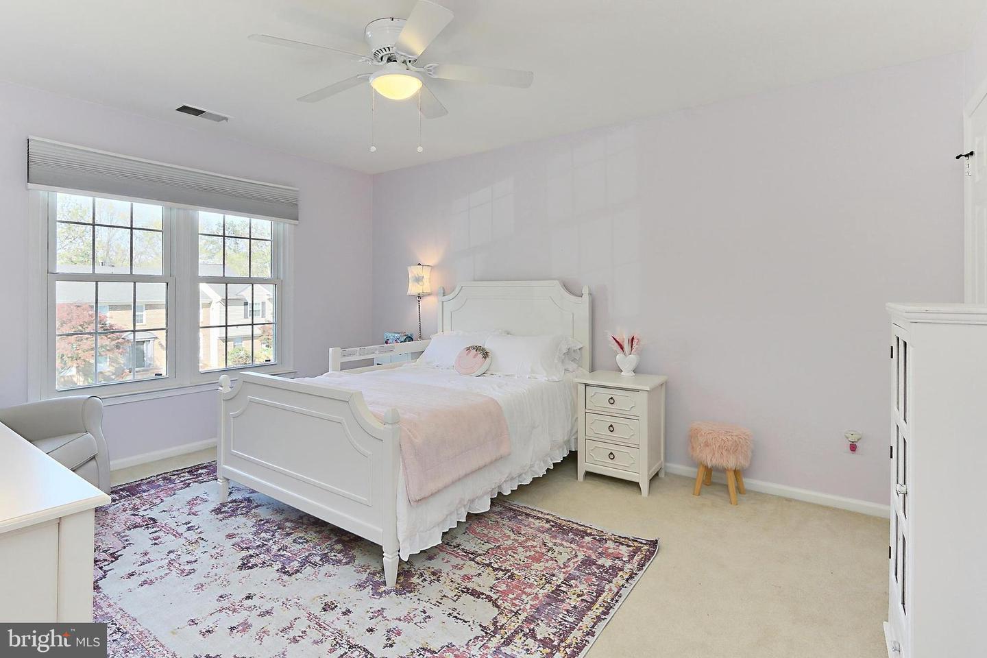 12042 SUGARLAND VALLEY DR, HERNDON, Virginia 20170, 5 Bedrooms Bedrooms, ,3 BathroomsBathrooms,Residential,For sale,12042 SUGARLAND VALLEY DR,VAFX2235718 MLS # VAFX2235718