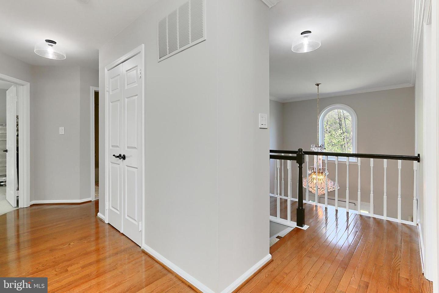 12042 SUGARLAND VALLEY DR, HERNDON, Virginia 20170, 5 Bedrooms Bedrooms, ,3 BathroomsBathrooms,Residential,For sale,12042 SUGARLAND VALLEY DR,VAFX2235718 MLS # VAFX2235718