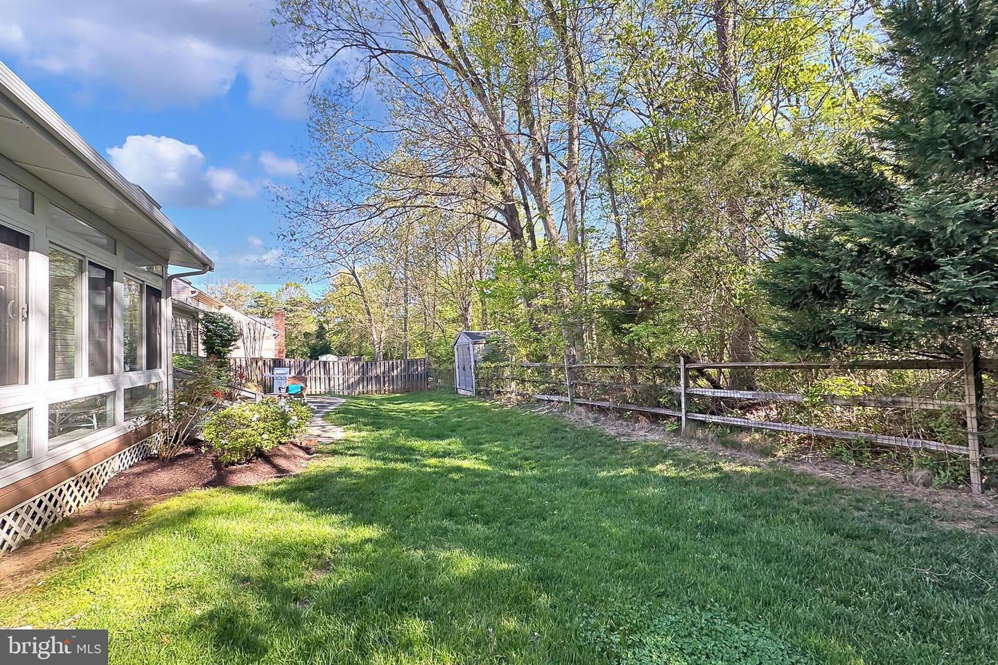 12042 SUGARLAND VALLEY DR, HERNDON, Virginia 20170, 5 Bedrooms Bedrooms, ,3 BathroomsBathrooms,Residential,For sale,12042 SUGARLAND VALLEY DR,VAFX2235718 MLS # VAFX2235718