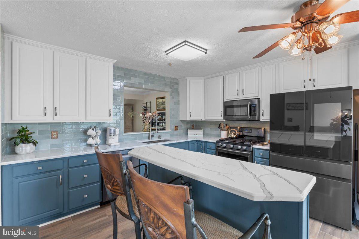 4158 LA MAURICIE LOOP, DUMFRIES, Virginia 22025, 3 Bedrooms Bedrooms, ,2 BathroomsBathrooms,Residential,For sale,4158 LA MAURICIE LOOP,VAPW2092602 MLS # VAPW2092602