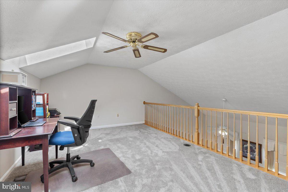 4158 LA MAURICIE LOOP, DUMFRIES, Virginia 22025, 3 Bedrooms Bedrooms, ,2 BathroomsBathrooms,Residential,For sale,4158 LA MAURICIE LOOP,VAPW2092602 MLS # VAPW2092602