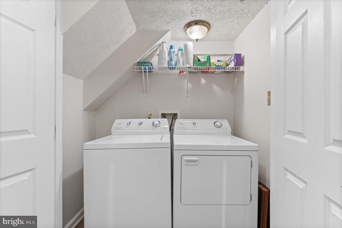 4158 LA MAURICIE LOOP, DUMFRIES, Virginia 22025, 3 Bedrooms Bedrooms, ,2 BathroomsBathrooms,Residential,For sale,4158 LA MAURICIE LOOP,VAPW2092602 MLS # VAPW2092602