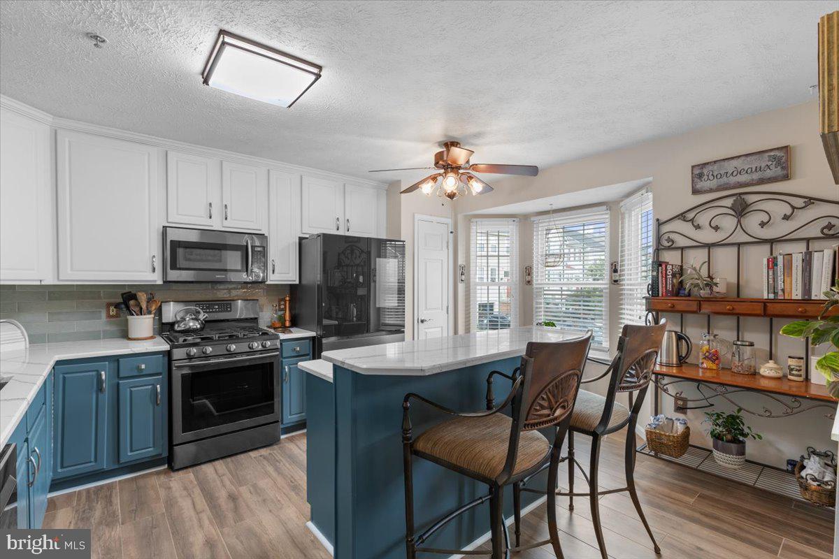 4158 LA MAURICIE LOOP, DUMFRIES, Virginia 22025, 3 Bedrooms Bedrooms, ,2 BathroomsBathrooms,Residential,For sale,4158 LA MAURICIE LOOP,VAPW2092602 MLS # VAPW2092602