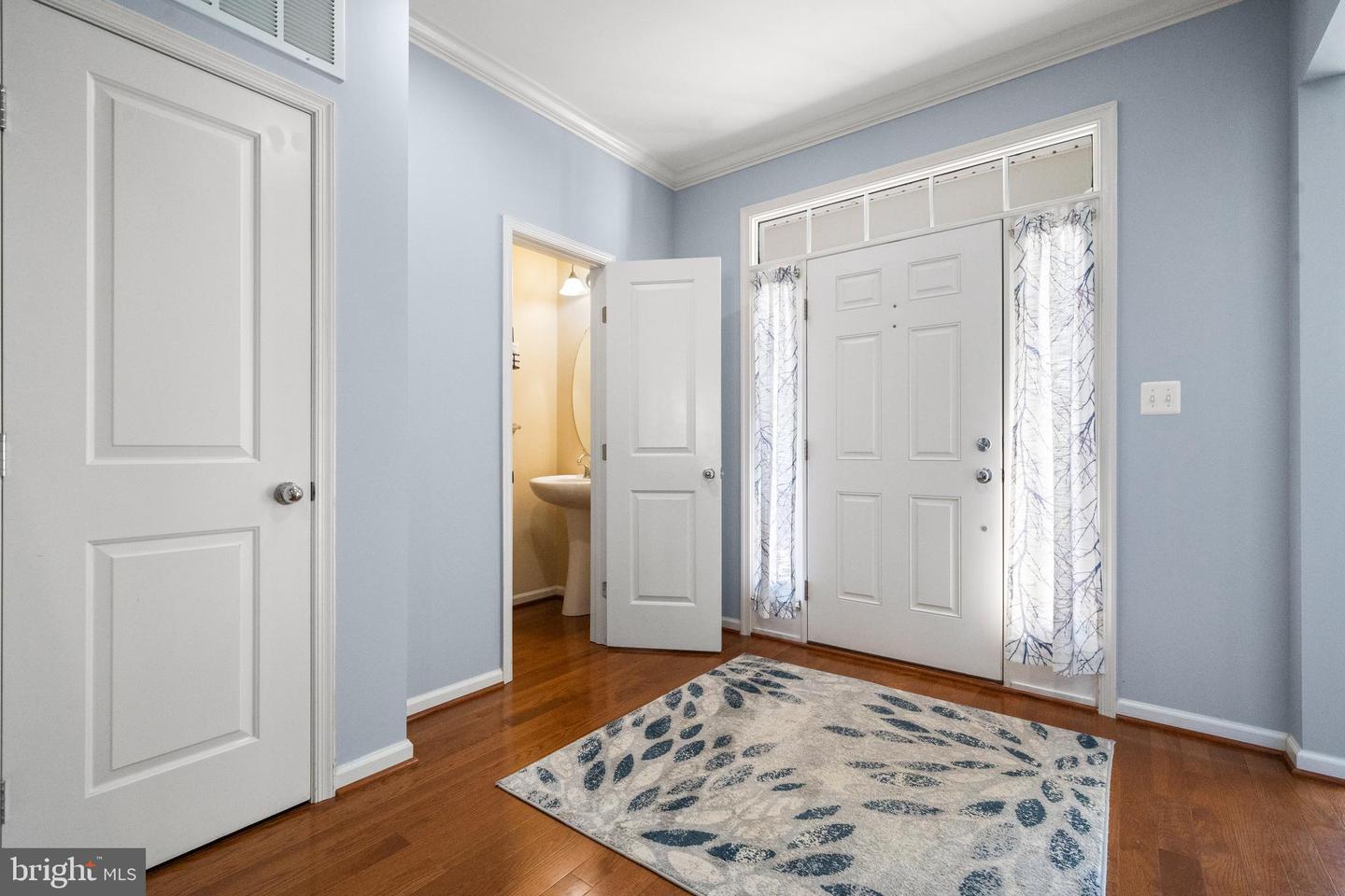 8903 SCREECH OWL CT, GAINESVILLE, Virginia 20155, 3 Bedrooms Bedrooms, ,3 BathroomsBathrooms,Residential,For sale,8903 SCREECH OWL CT,VAPW2092604 MLS # VAPW2092604