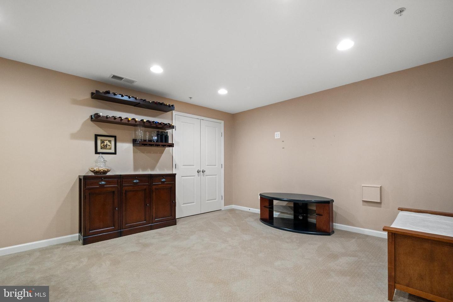 8903 SCREECH OWL CT, GAINESVILLE, Virginia 20155, 3 Bedrooms Bedrooms, ,3 BathroomsBathrooms,Residential,For sale,8903 SCREECH OWL CT,VAPW2092604 MLS # VAPW2092604