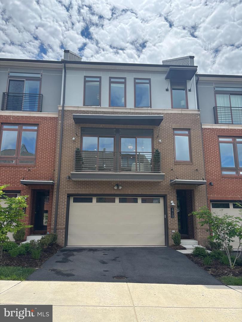 1712 GRAY SHALE TER SE, LEESBURG, Virginia 20175, 3 Bedrooms Bedrooms, ,3 BathroomsBathrooms,Residential,For sale,1712 GRAY SHALE TER SE,VALO2094522 MLS # VALO2094522