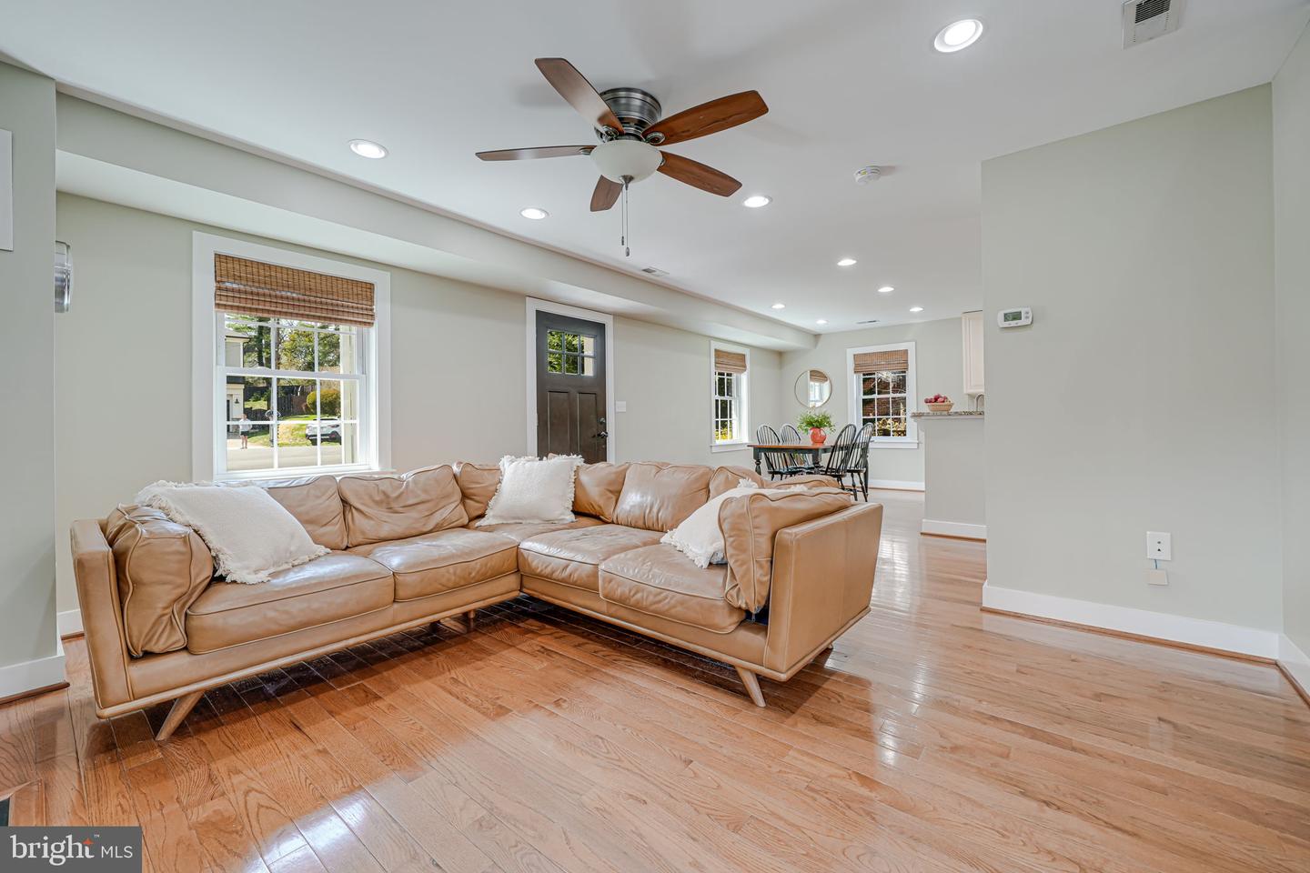 6943 28TH ST N, ARLINGTON, Virginia 22213, 4 Bedrooms Bedrooms, ,3 BathroomsBathrooms,Residential,For sale,6943 28TH ST N,VAAR2056426 MLS # VAAR2056426