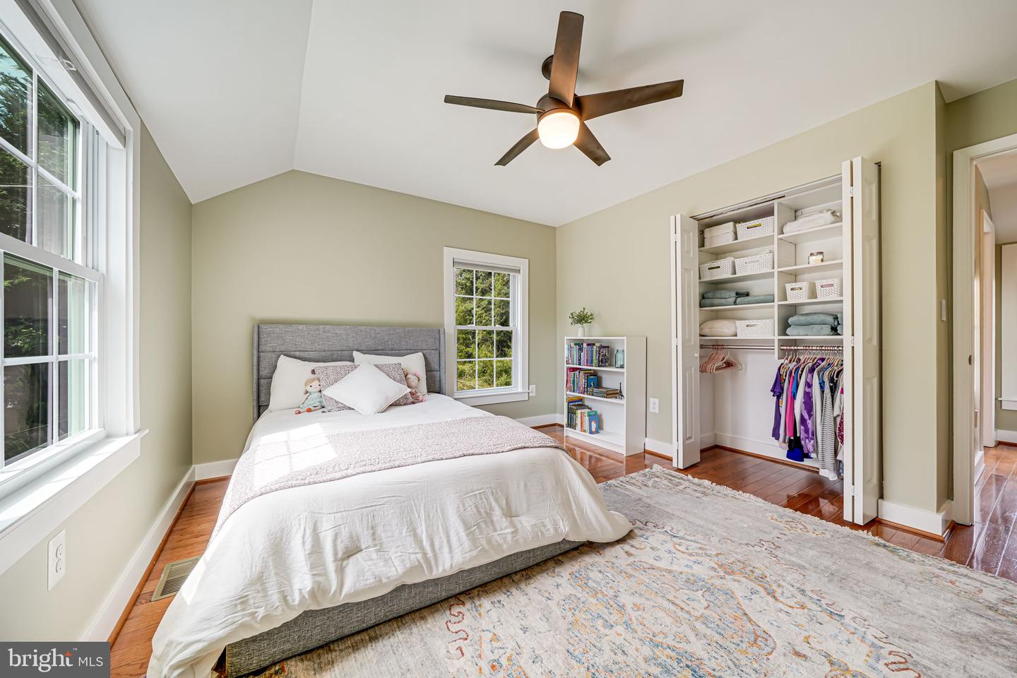 6943 28TH ST N, ARLINGTON, Virginia 22213, 4 Bedrooms Bedrooms, ,3 BathroomsBathrooms,Residential,For sale,6943 28TH ST N,VAAR2056426 MLS # VAAR2056426