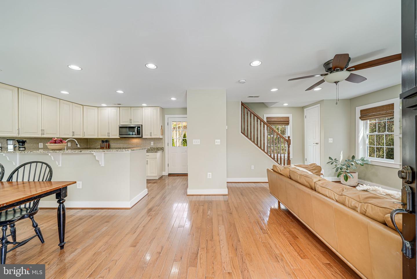 6943 28TH ST N, ARLINGTON, Virginia 22213, 4 Bedrooms Bedrooms, ,3 BathroomsBathrooms,Residential,For sale,6943 28TH ST N,VAAR2056426 MLS # VAAR2056426
