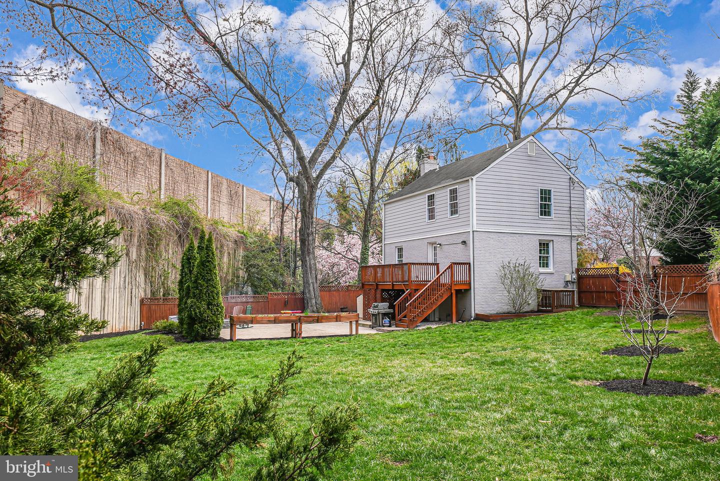 6943 28TH ST N, ARLINGTON, Virginia 22213, 4 Bedrooms Bedrooms, ,3 BathroomsBathrooms,Residential,For sale,6943 28TH ST N,VAAR2056426 MLS # VAAR2056426