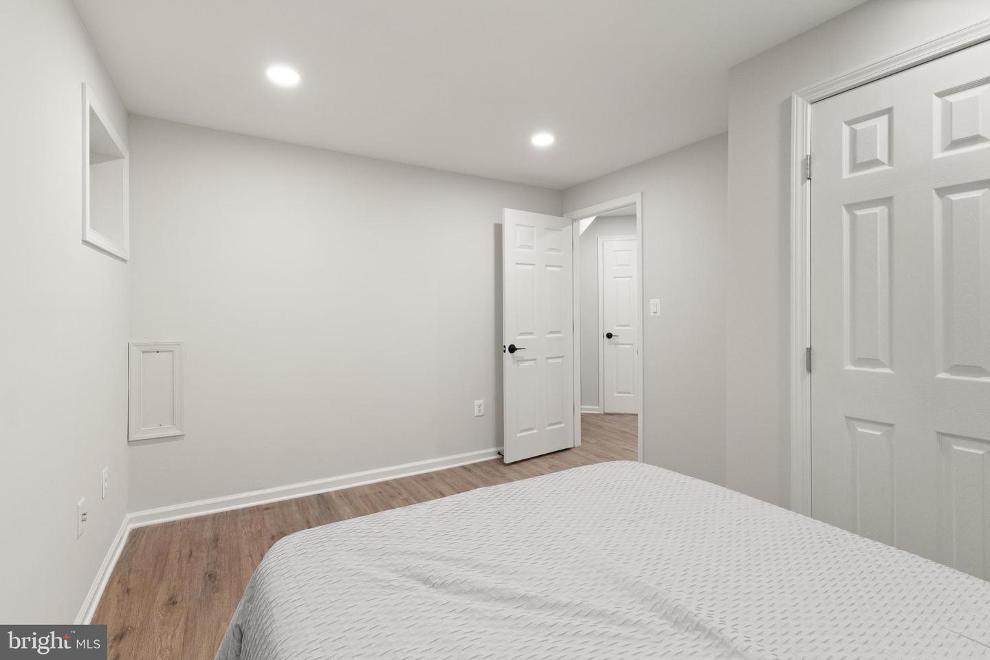 239 N CAMERON CT, STERLING, Virginia 20164, 3 Bedrooms Bedrooms, ,3 BathroomsBathrooms,Residential,For sale,239 N CAMERON CT,VALO2094734 MLS # VALO2094734