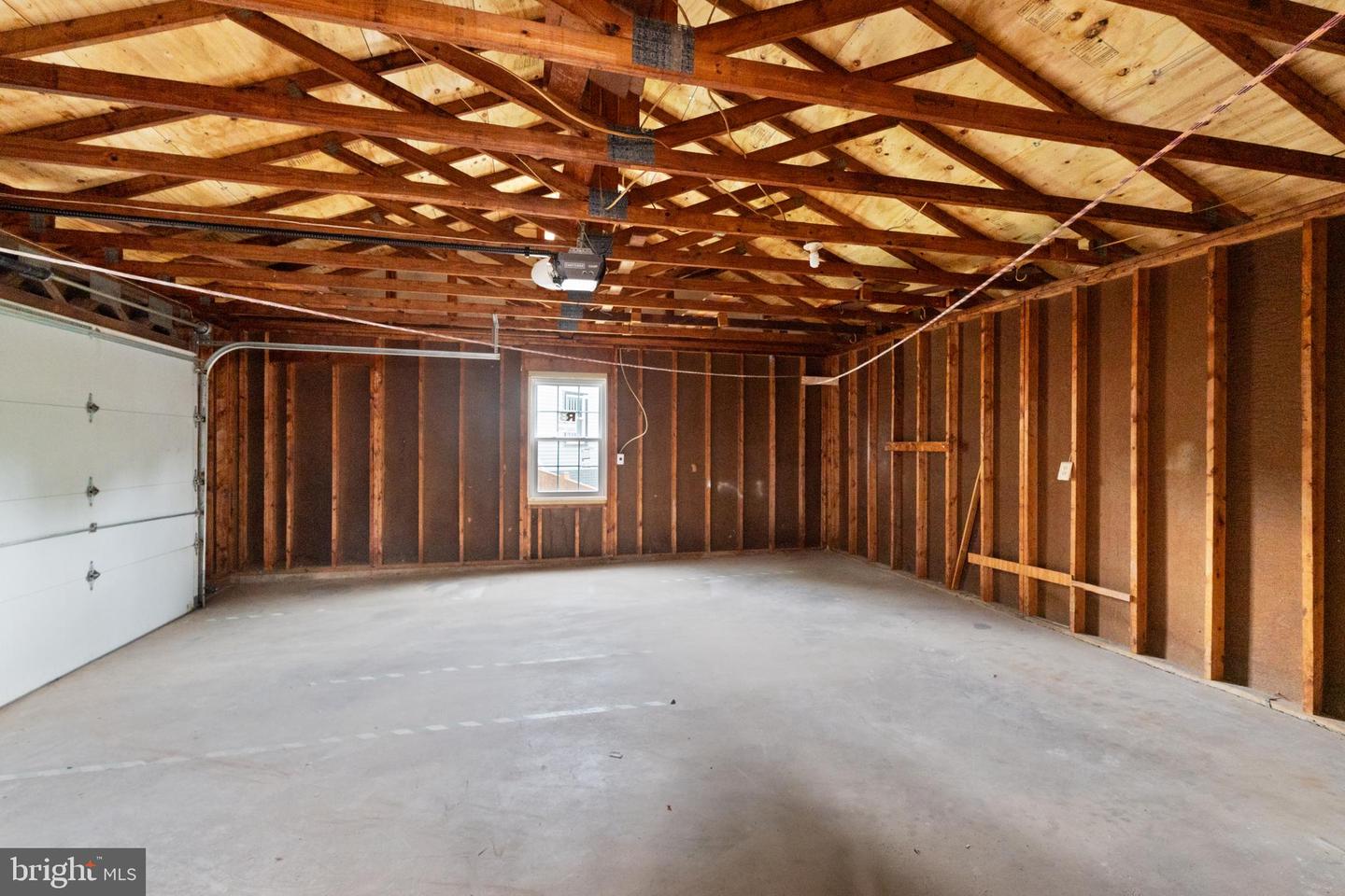239 N CAMERON CT, STERLING, Virginia 20164, 3 Bedrooms Bedrooms, ,3 BathroomsBathrooms,Residential,For sale,239 N CAMERON CT,VALO2094734 MLS # VALO2094734