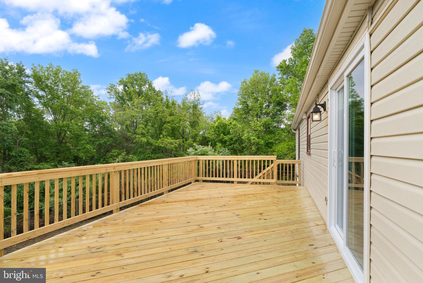 239 N CAMERON CT, STERLING, Virginia 20164, 3 Bedrooms Bedrooms, ,3 BathroomsBathrooms,Residential,For sale,239 N CAMERON CT,VALO2094734 MLS # VALO2094734