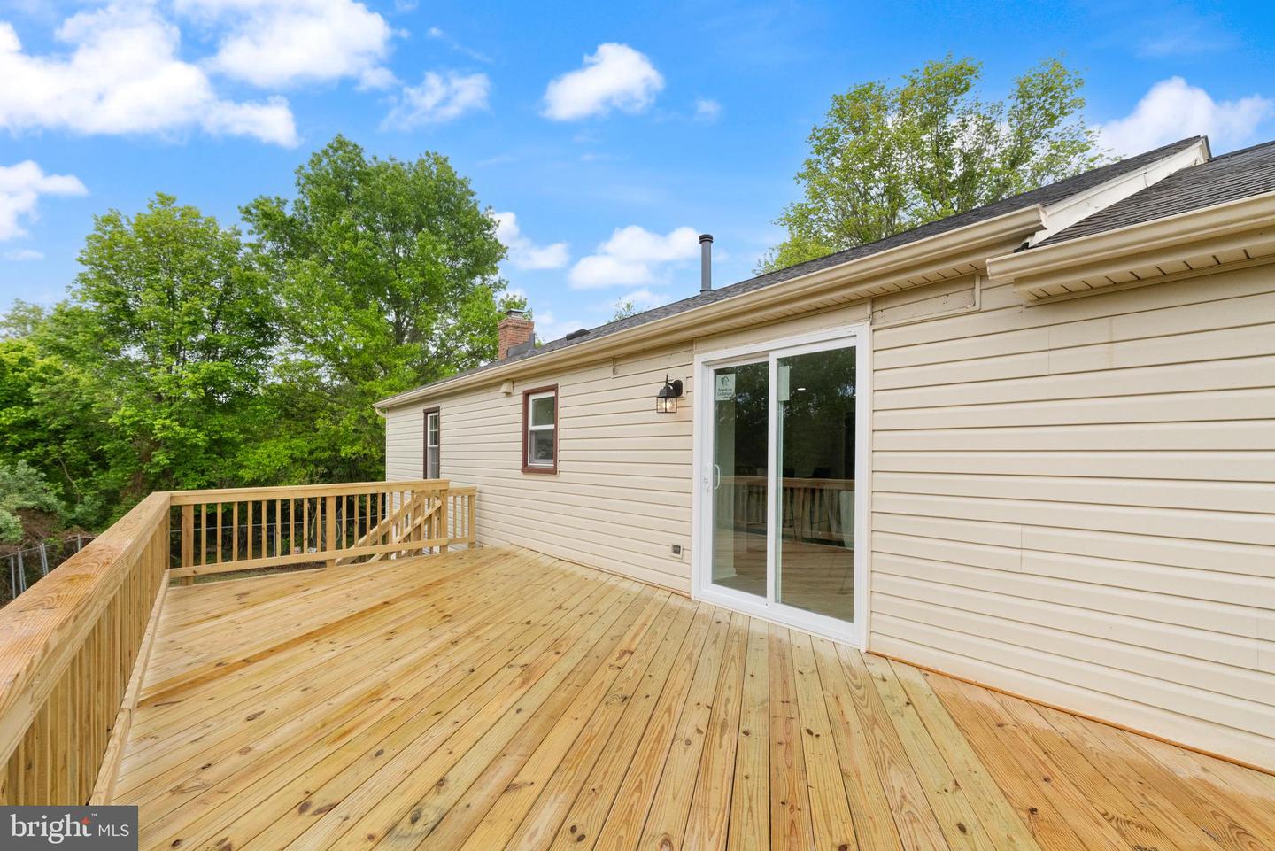 239 N CAMERON CT, STERLING, Virginia 20164, 3 Bedrooms Bedrooms, ,3 BathroomsBathrooms,Residential,For sale,239 N CAMERON CT,VALO2094734 MLS # VALO2094734