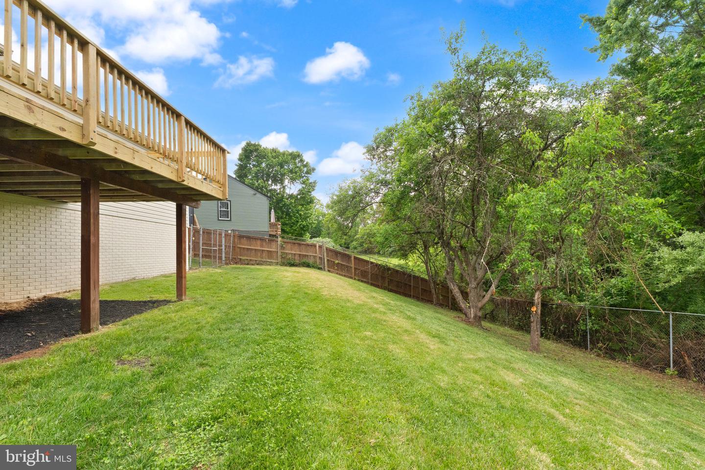 239 N CAMERON CT, STERLING, Virginia 20164, 3 Bedrooms Bedrooms, ,3 BathroomsBathrooms,Residential,For sale,239 N CAMERON CT,VALO2094734 MLS # VALO2094734