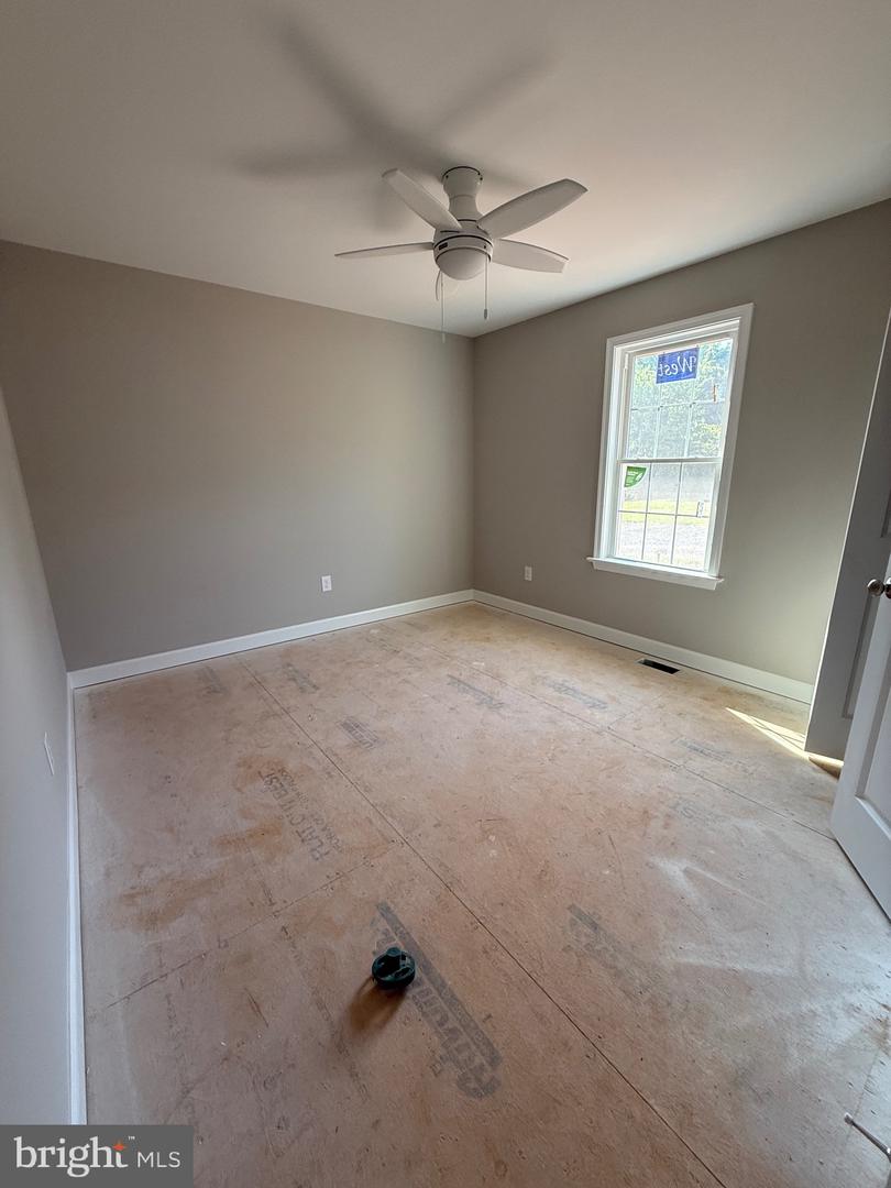 33 BARRINGTON DR, STANARDSVILLE, Virginia 22973, 3 Bedrooms Bedrooms, ,2 BathroomsBathrooms,Residential,For sale,33 BARRINGTON DR,VAGR2000716 MLS # VAGR2000716