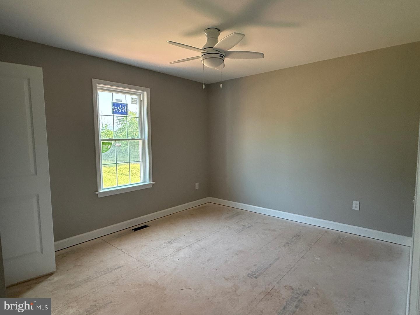 33 BARRINGTON DR, STANARDSVILLE, Virginia 22973, 3 Bedrooms Bedrooms, ,2 BathroomsBathrooms,Residential,For sale,33 BARRINGTON DR,VAGR2000716 MLS # VAGR2000716