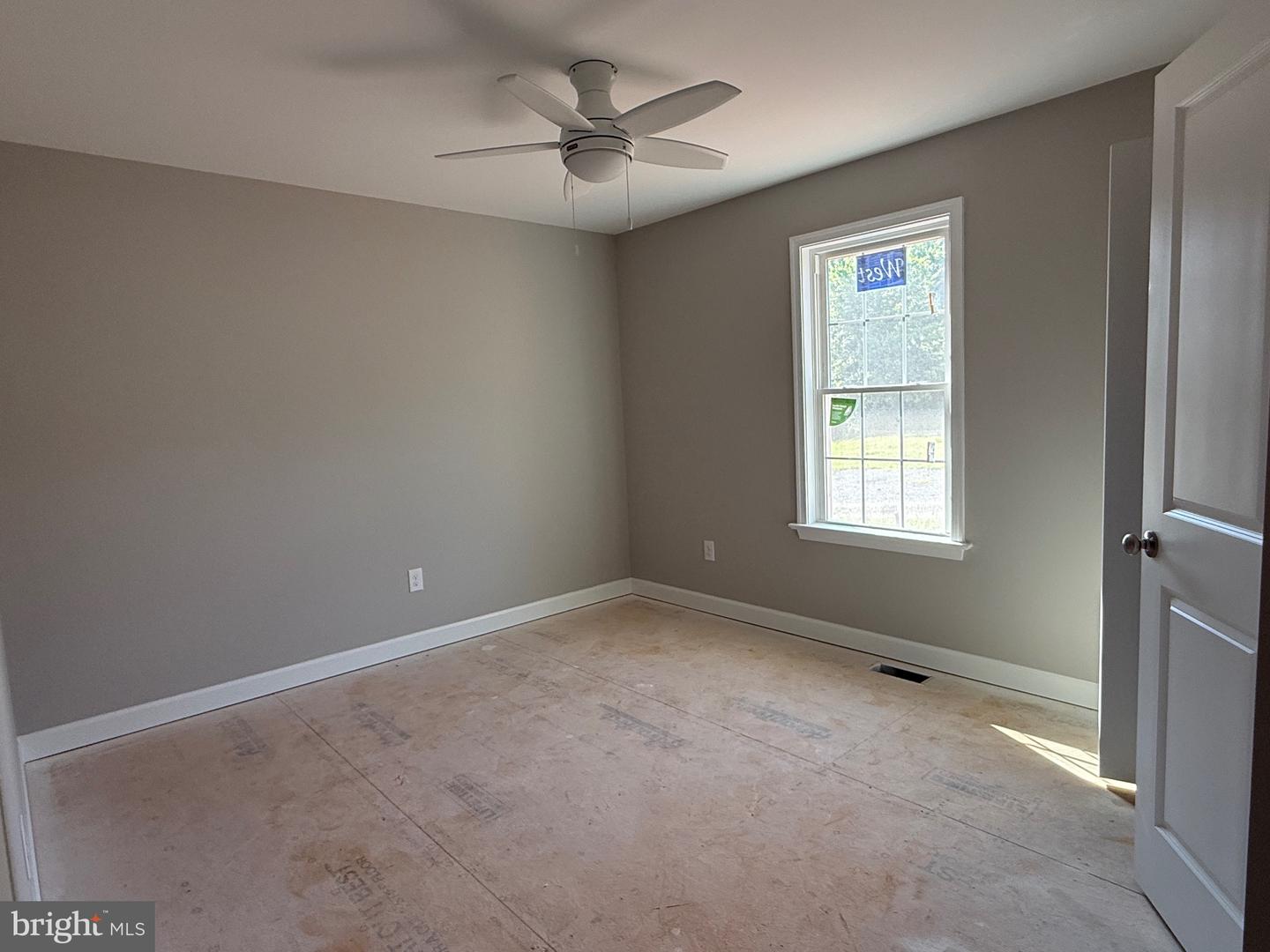 33 BARRINGTON DR, STANARDSVILLE, Virginia 22973, 3 Bedrooms Bedrooms, ,2 BathroomsBathrooms,Residential,For sale,33 BARRINGTON DR,VAGR2000716 MLS # VAGR2000716