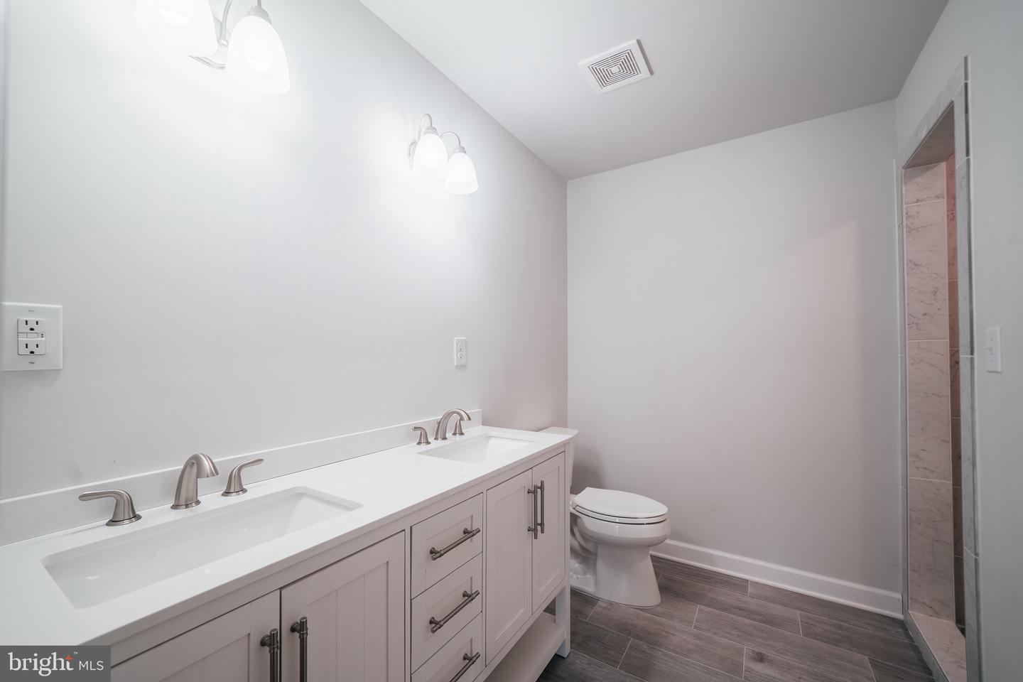 33 BARRINGTON DR, STANARDSVILLE, Virginia 22973, 3 Bedrooms Bedrooms, ,2 BathroomsBathrooms,Residential,For sale,33 BARRINGTON DR,VAGR2000716 MLS # VAGR2000716