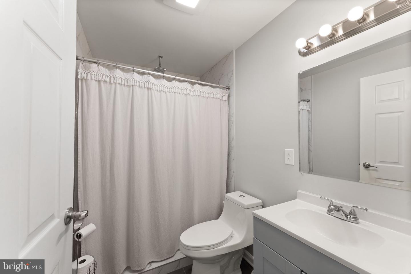 8341 ROLLING RD, SPRINGFIELD, Virginia 22153, 4 Bedrooms Bedrooms, ,4 BathroomsBathrooms,Residential,For sale,8341 ROLLING RD,VAFX2236176 MLS # VAFX2236176