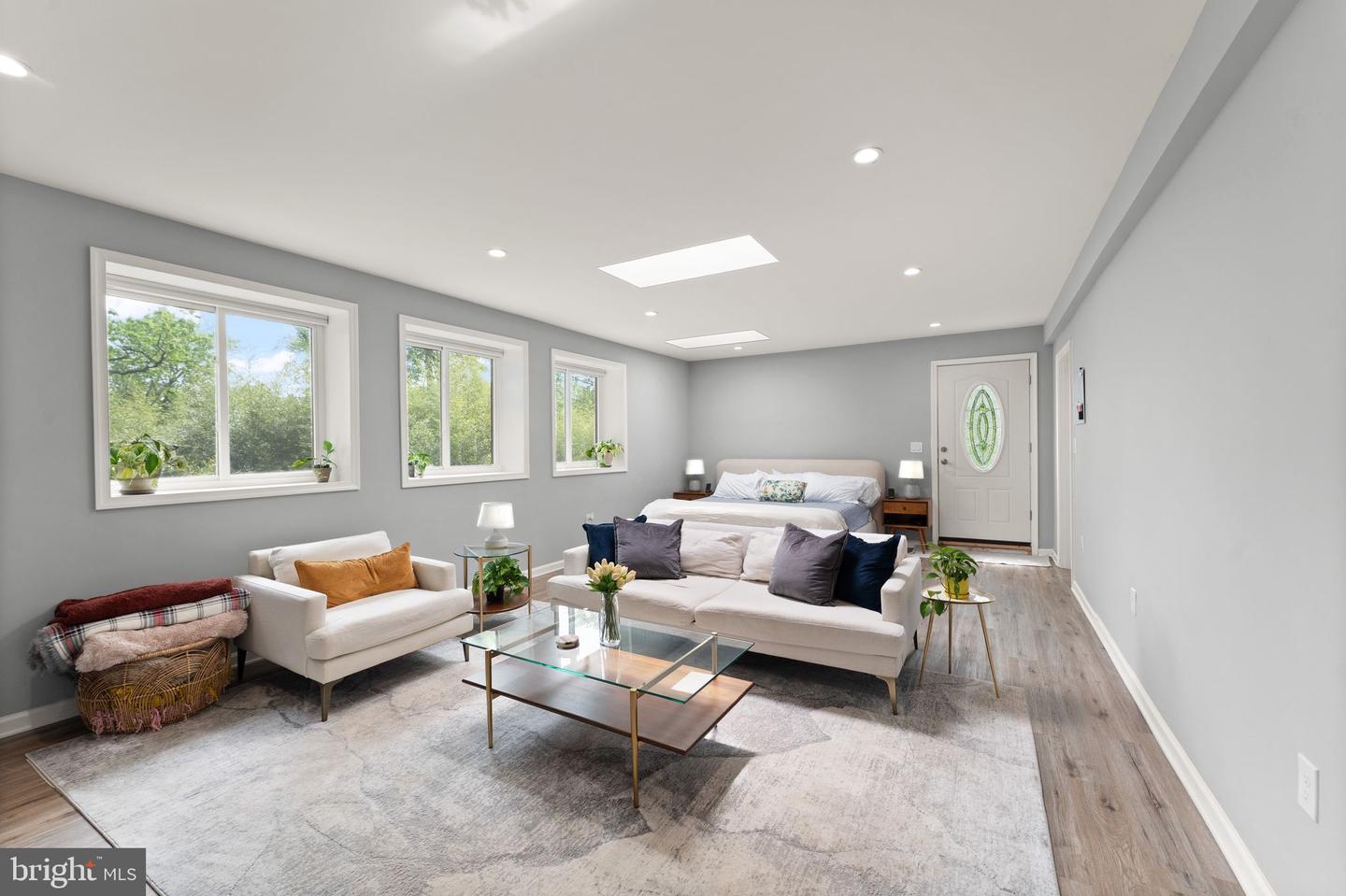 8341 ROLLING RD, SPRINGFIELD, Virginia 22153, 4 Bedrooms Bedrooms, ,4 BathroomsBathrooms,Residential,For sale,8341 ROLLING RD,VAFX2236176 MLS # VAFX2236176