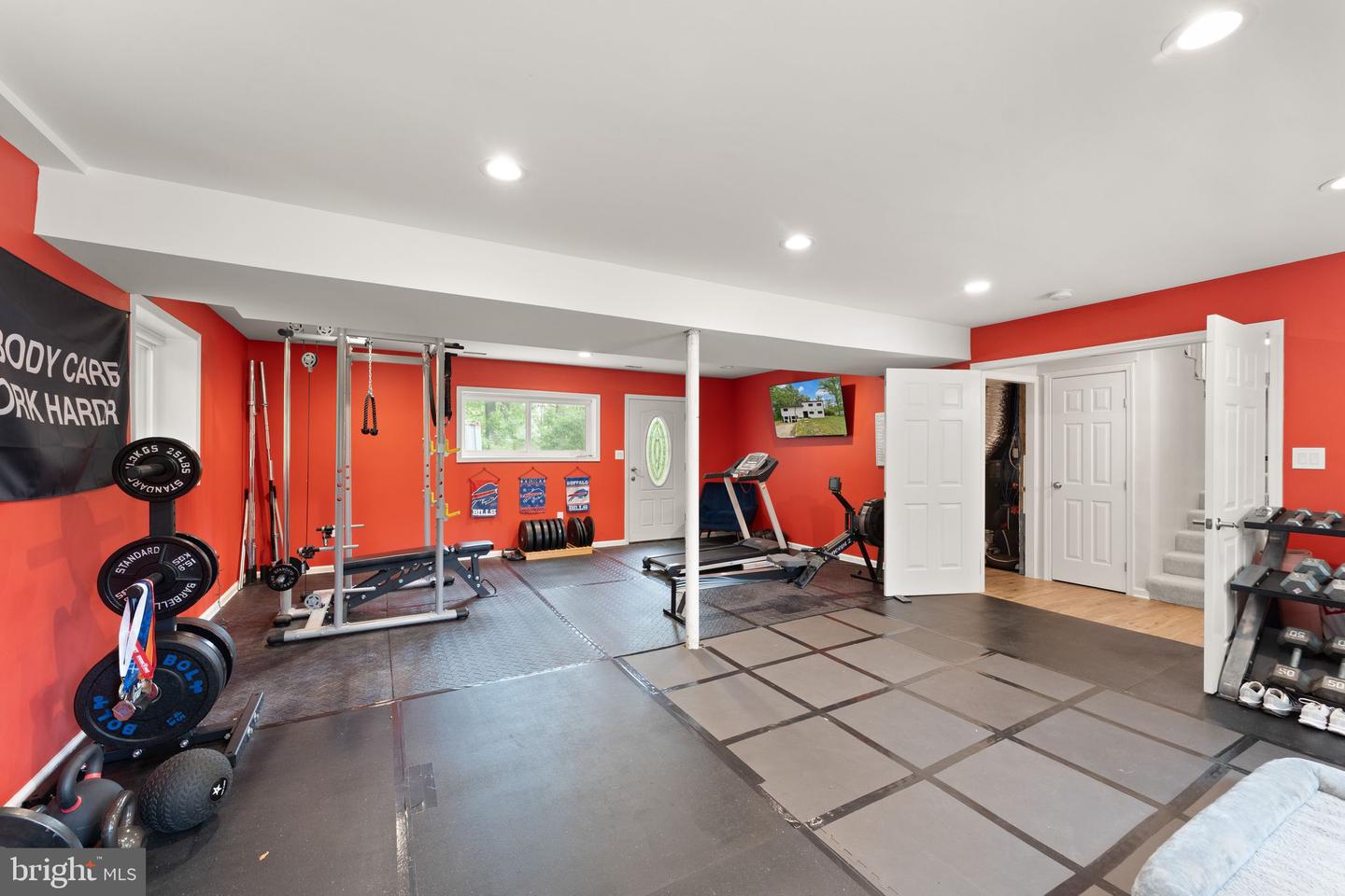8341 ROLLING RD, SPRINGFIELD, Virginia 22153, 4 Bedrooms Bedrooms, ,4 BathroomsBathrooms,Residential,For sale,8341 ROLLING RD,VAFX2236176 MLS # VAFX2236176