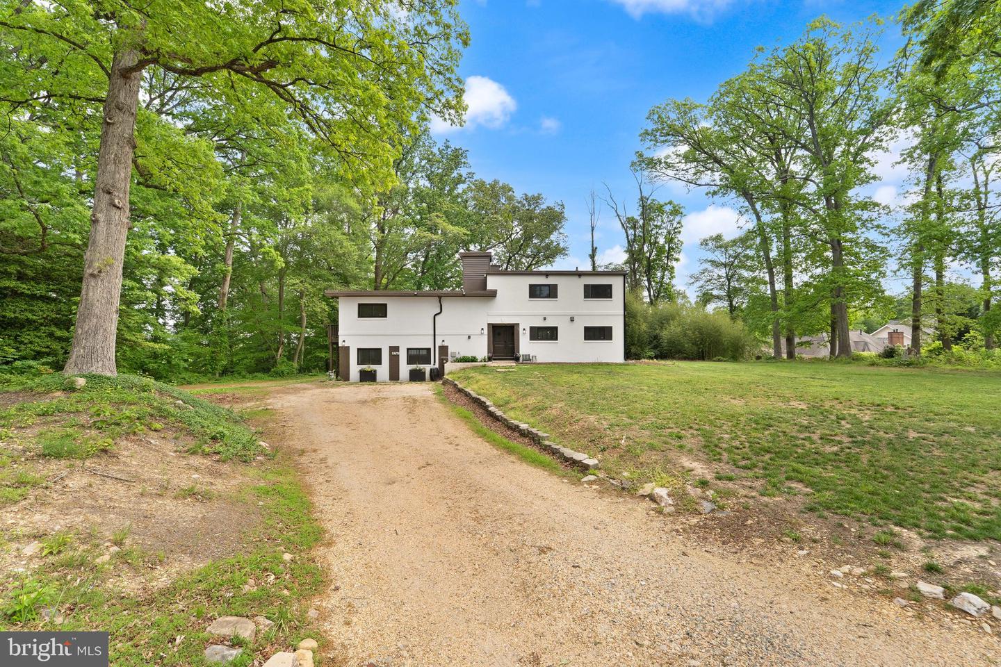 8341 ROLLING RD, SPRINGFIELD, Virginia 22153, 4 Bedrooms Bedrooms, ,4 BathroomsBathrooms,Residential,For sale,8341 ROLLING RD,VAFX2236176 MLS # VAFX2236176