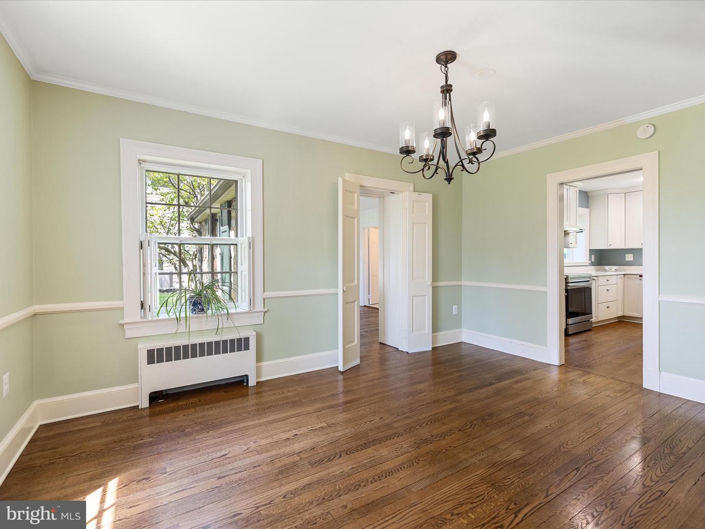 210 S 32ND ST, PURCELLVILLE, Virginia 20132, 4 Bedrooms Bedrooms, ,2 BathroomsBathrooms,Residential,For sale,210 S 32ND ST,VALO2094718 MLS # VALO2094718