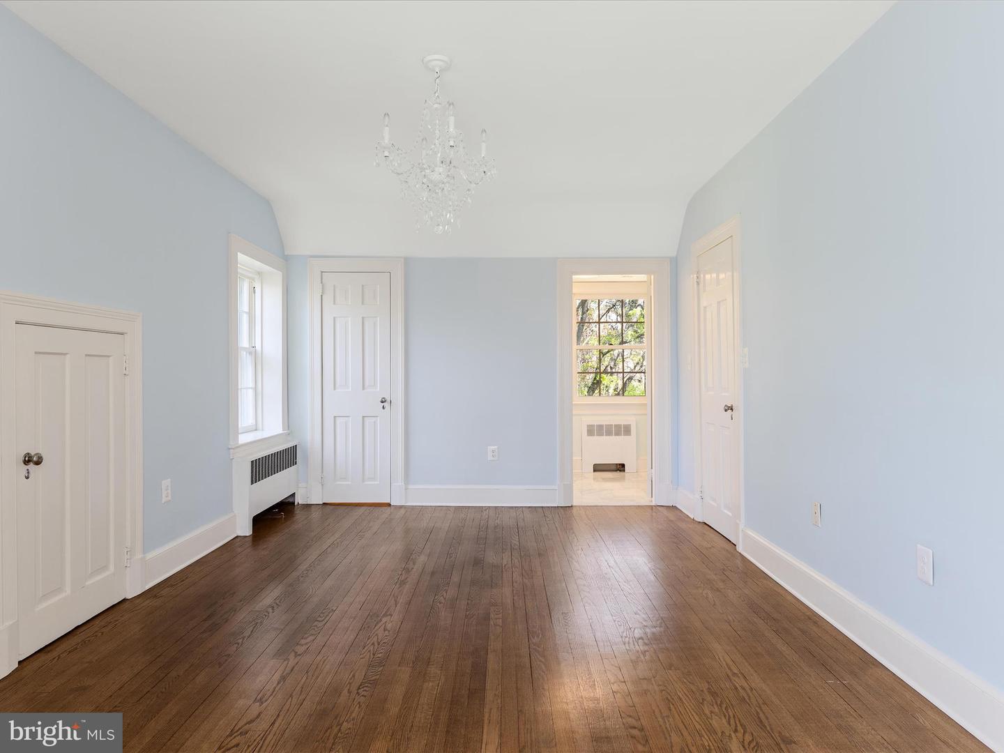 210 S 32ND ST, PURCELLVILLE, Virginia 20132, 4 Bedrooms Bedrooms, ,2 BathroomsBathrooms,Residential,For sale,210 S 32ND ST,VALO2094718 MLS # VALO2094718