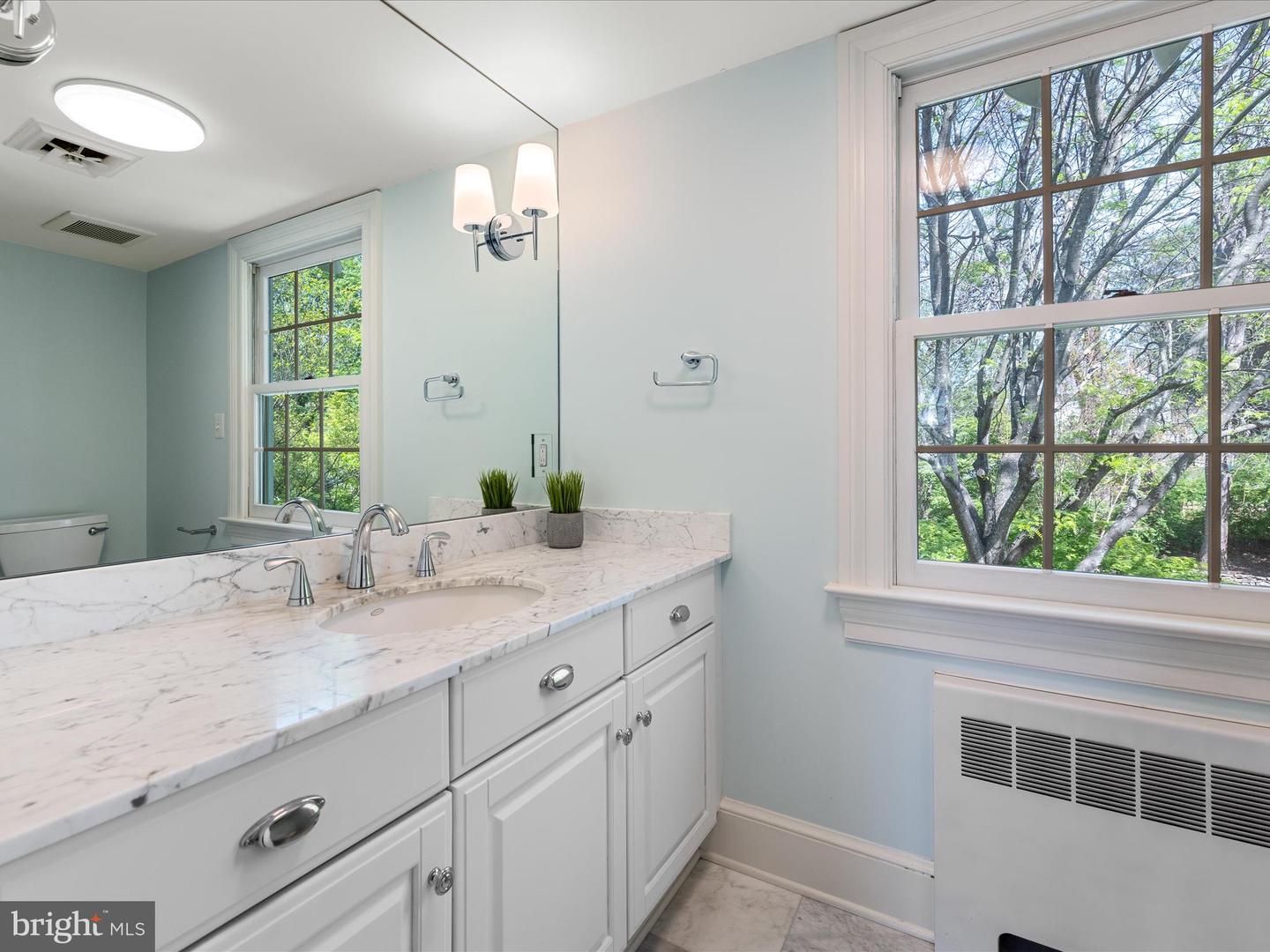 210 S 32ND ST, PURCELLVILLE, Virginia 20132, 4 Bedrooms Bedrooms, ,2 BathroomsBathrooms,Residential,For sale,210 S 32ND ST,VALO2094718 MLS # VALO2094718