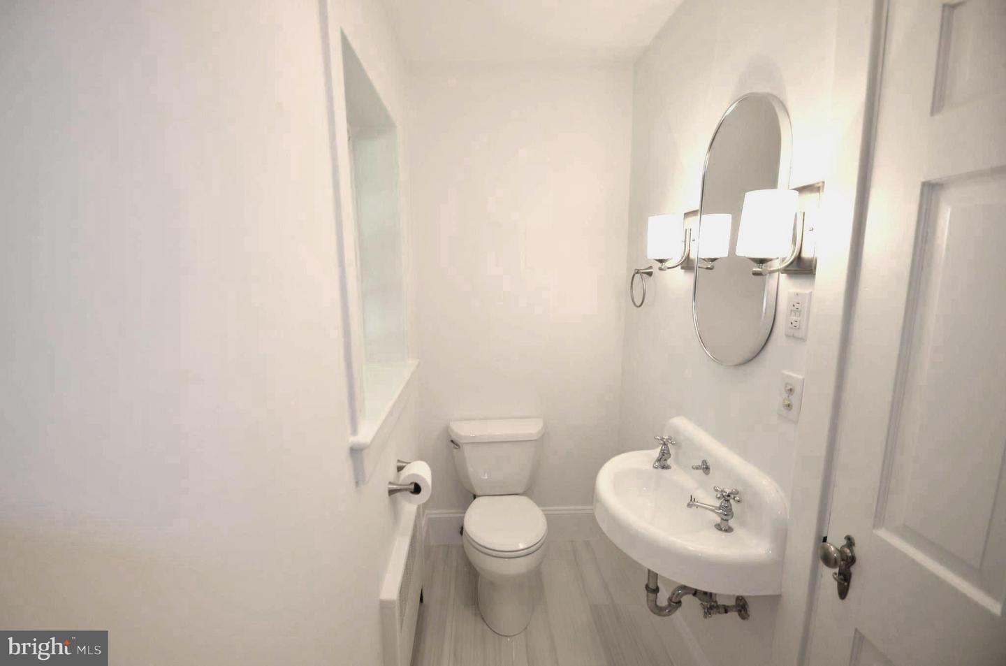 210 S 32ND ST, PURCELLVILLE, Virginia 20132, 4 Bedrooms Bedrooms, ,2 BathroomsBathrooms,Residential,For sale,210 S 32ND ST,VALO2094718 MLS # VALO2094718