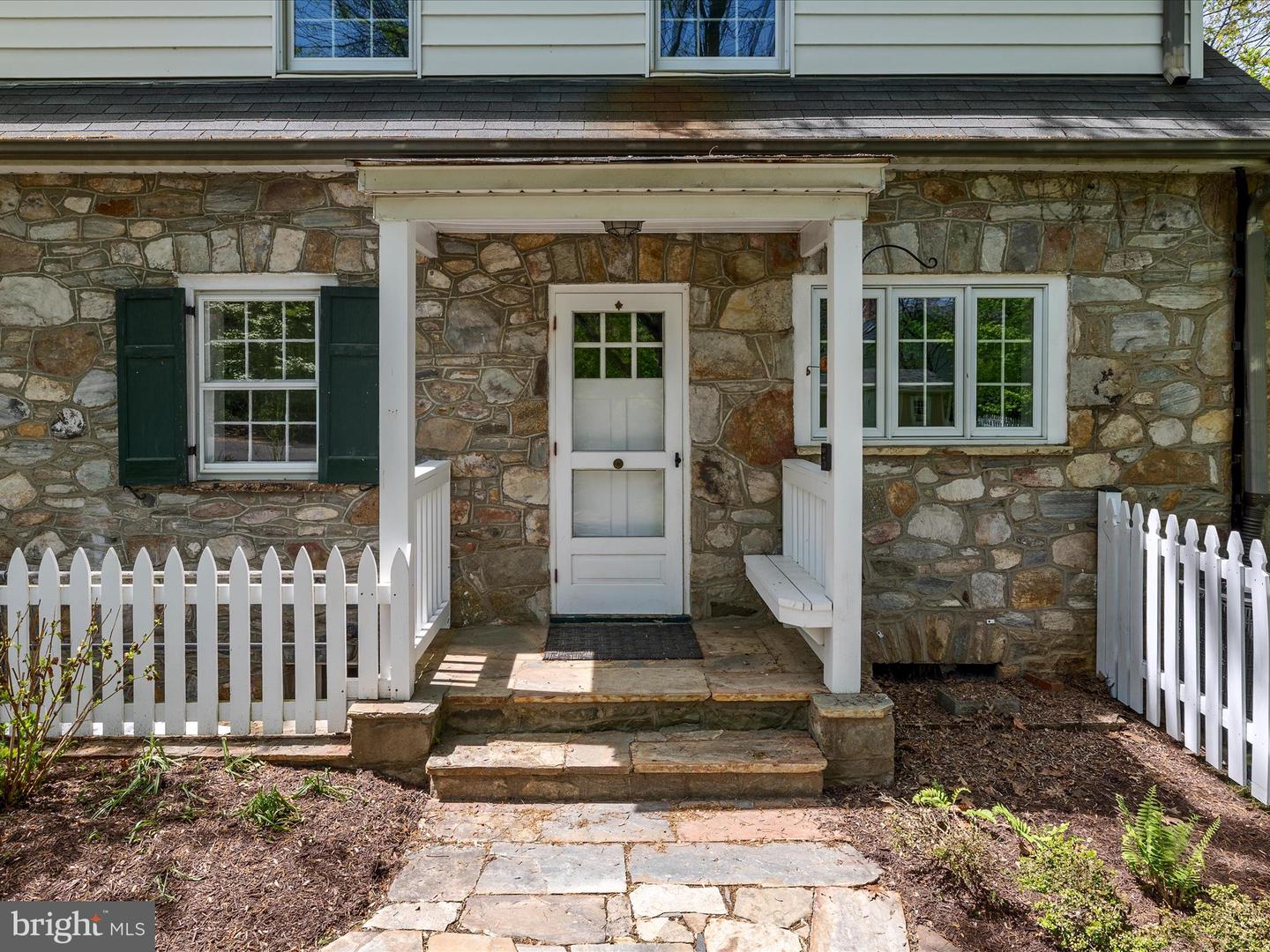 210 S 32ND ST, PURCELLVILLE, Virginia 20132, 4 Bedrooms Bedrooms, ,2 BathroomsBathrooms,Residential,For sale,210 S 32ND ST,VALO2094718 MLS # VALO2094718