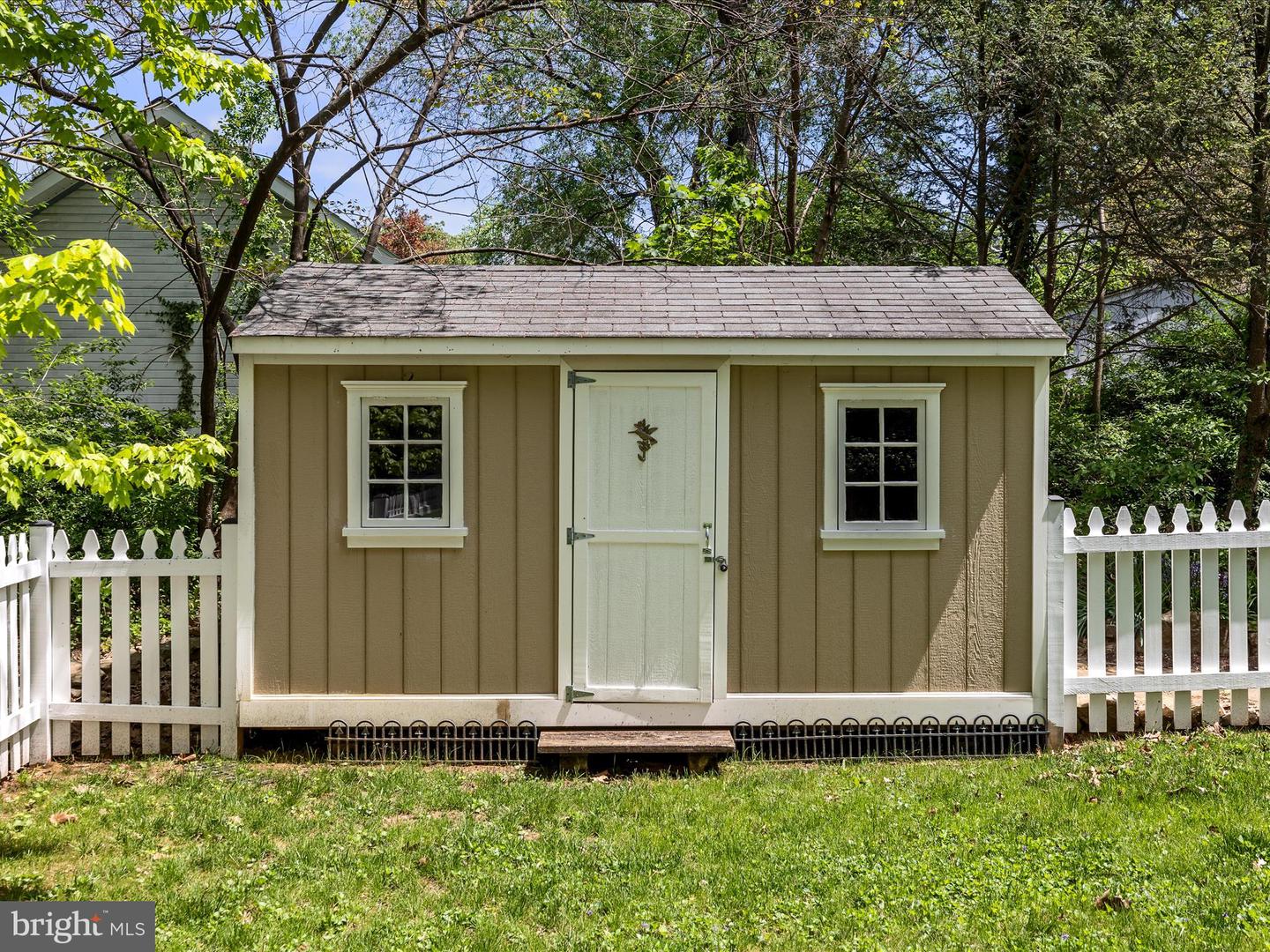 210 S 32ND ST, PURCELLVILLE, Virginia 20132, 4 Bedrooms Bedrooms, ,2 BathroomsBathrooms,Residential,For sale,210 S 32ND ST,VALO2094718 MLS # VALO2094718