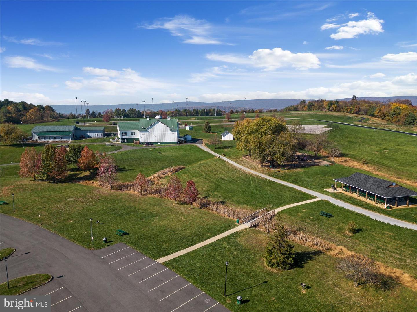 210 S 32ND ST, PURCELLVILLE, Virginia 20132, 4 Bedrooms Bedrooms, ,2 BathroomsBathrooms,Residential,For sale,210 S 32ND ST,VALO2094718 MLS # VALO2094718