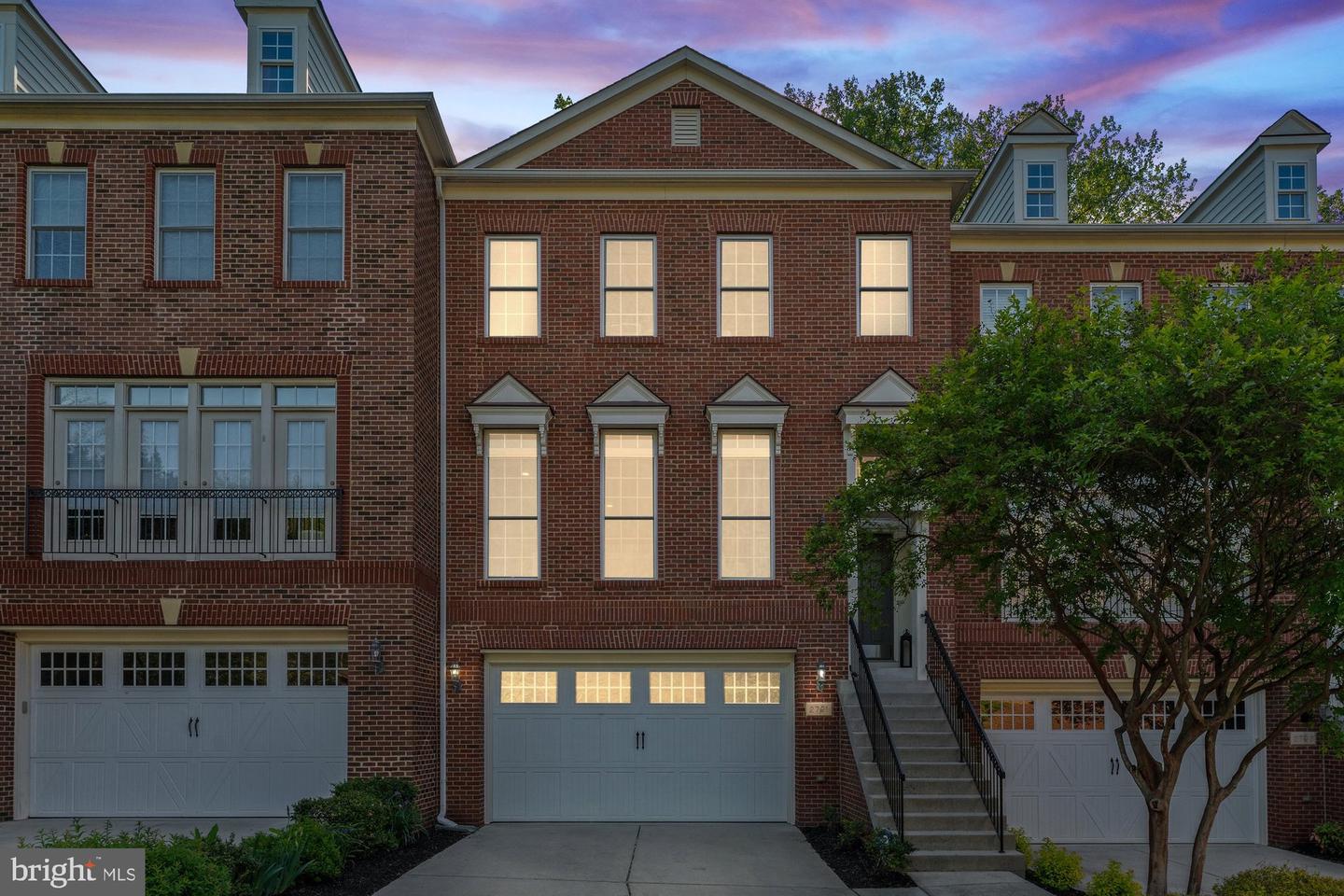 2791 MARYWOOD OAKS LN, VIENNA, Virginia 22181, 4 Bedrooms Bedrooms, ,3 BathroomsBathrooms,Residential,For sale,2791 MARYWOOD OAKS LN,VAFX2236580 MLS # VAFX2236580