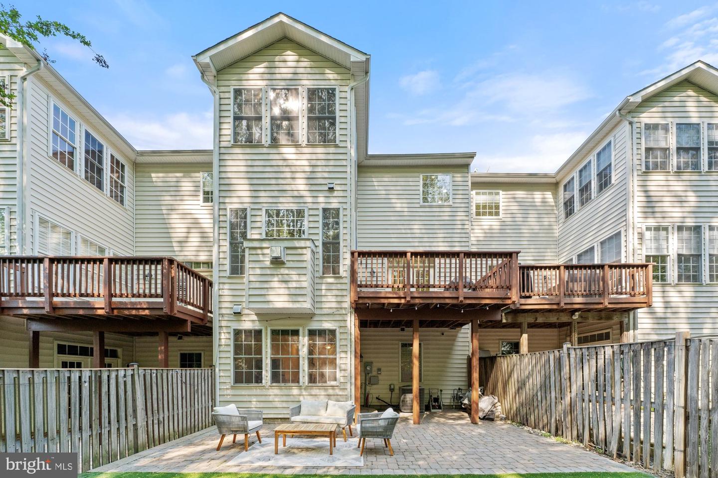 2791 MARYWOOD OAKS LN, VIENNA, Virginia 22181, 4 Bedrooms Bedrooms, ,3 BathroomsBathrooms,Residential,For sale,2791 MARYWOOD OAKS LN,VAFX2236580 MLS # VAFX2236580
