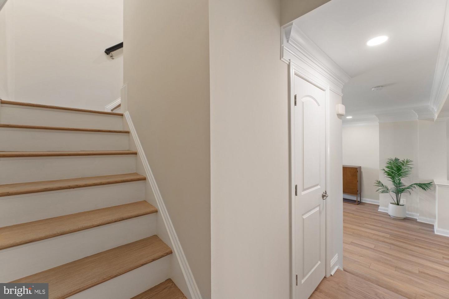 2791 MARYWOOD OAKS LN, VIENNA, Virginia 22181, 4 Bedrooms Bedrooms, ,3 BathroomsBathrooms,Residential,For sale,2791 MARYWOOD OAKS LN,VAFX2236580 MLS # VAFX2236580