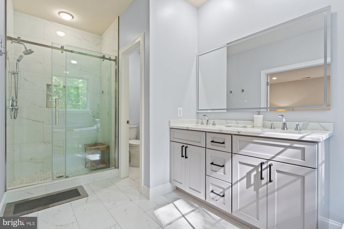 2791 MARYWOOD OAKS LN, VIENNA, Virginia 22181, 4 Bedrooms Bedrooms, ,3 BathroomsBathrooms,Residential,For sale,2791 MARYWOOD OAKS LN,VAFX2236580 MLS # VAFX2236580