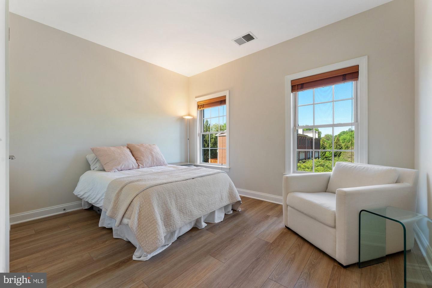 2791 MARYWOOD OAKS LN, VIENNA, Virginia 22181, 4 Bedrooms Bedrooms, ,3 BathroomsBathrooms,Residential,For sale,2791 MARYWOOD OAKS LN,VAFX2236580 MLS # VAFX2236580