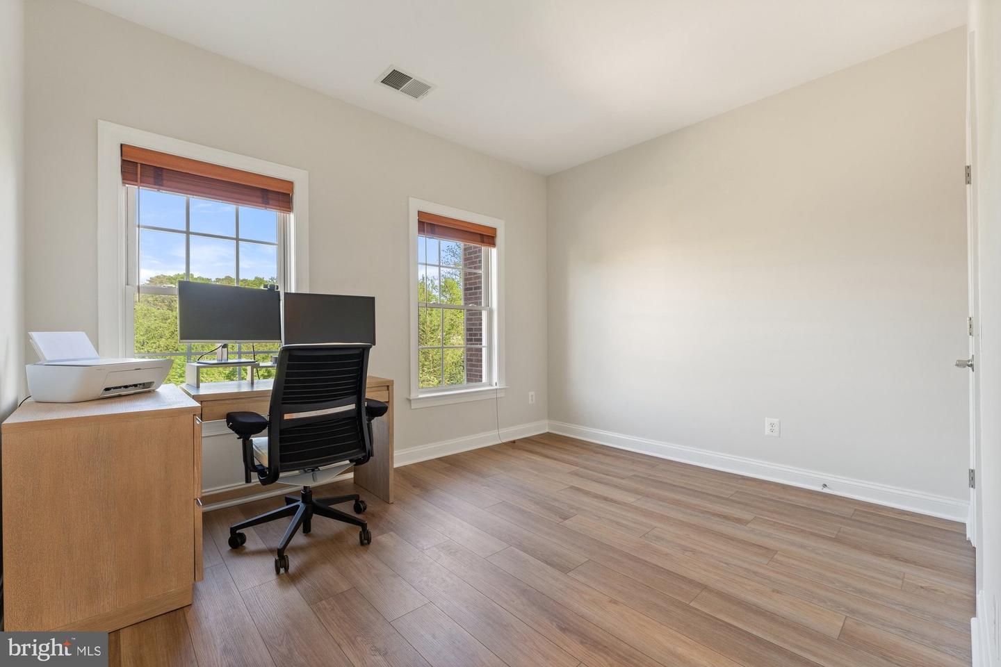 2791 MARYWOOD OAKS LN, VIENNA, Virginia 22181, 4 Bedrooms Bedrooms, ,3 BathroomsBathrooms,Residential,For sale,2791 MARYWOOD OAKS LN,VAFX2236580 MLS # VAFX2236580