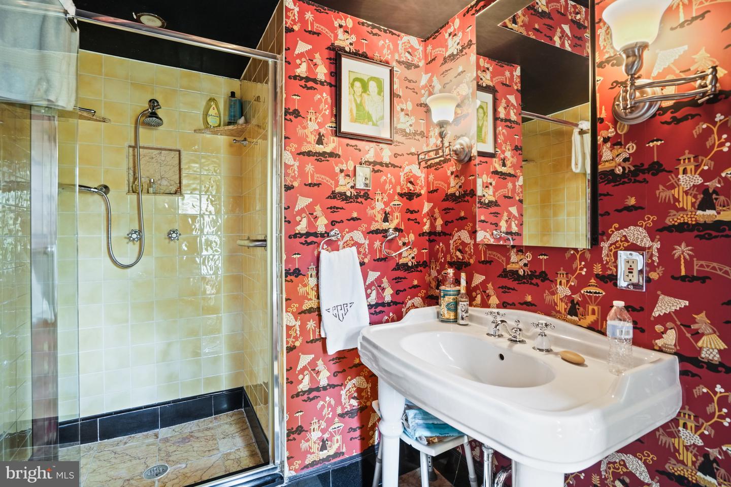 3901 CONNECTICUT AVE NW #402, WASHINGTON, District Of Columbia 20008, 2 Bedrooms Bedrooms, ,2 BathroomsBathrooms,Residential,For sale,3901 CONNECTICUT AVE NW #402,DCDC2197464 MLS # DCDC2197464