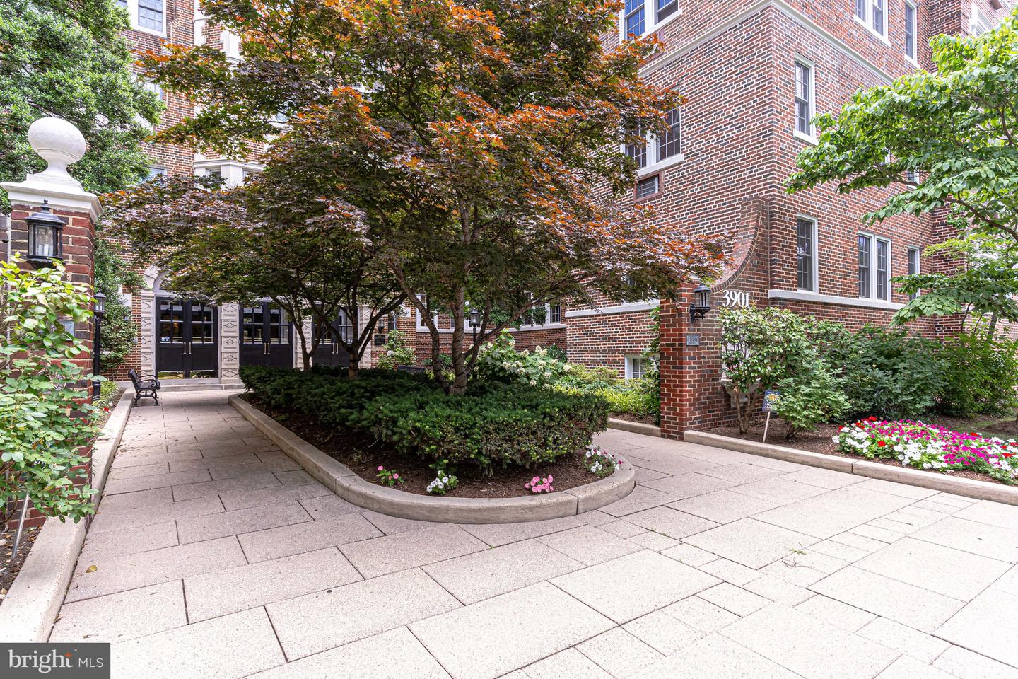 3901 CONNECTICUT AVE NW #402, WASHINGTON, District Of Columbia 20008, 2 Bedrooms Bedrooms, ,2 BathroomsBathrooms,Residential,For sale,3901 CONNECTICUT AVE NW #402,DCDC2197464 MLS # DCDC2197464
