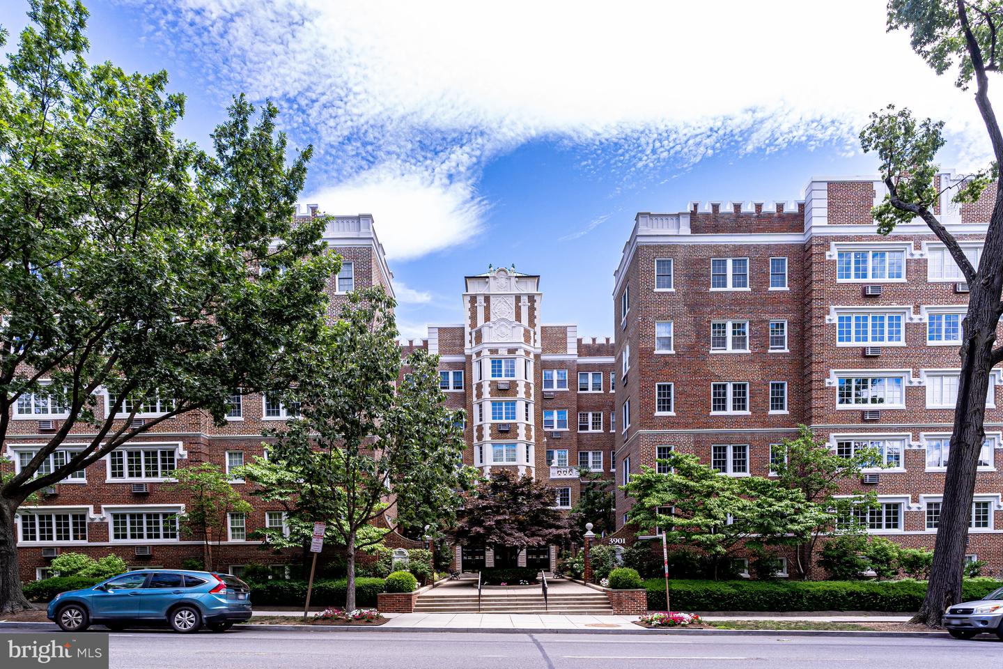 3901 CONNECTICUT AVE NW #402, WASHINGTON, District Of Columbia 20008, 2 Bedrooms Bedrooms, ,2 BathroomsBathrooms,Residential,For sale,3901 CONNECTICUT AVE NW #402,DCDC2197464 MLS # DCDC2197464