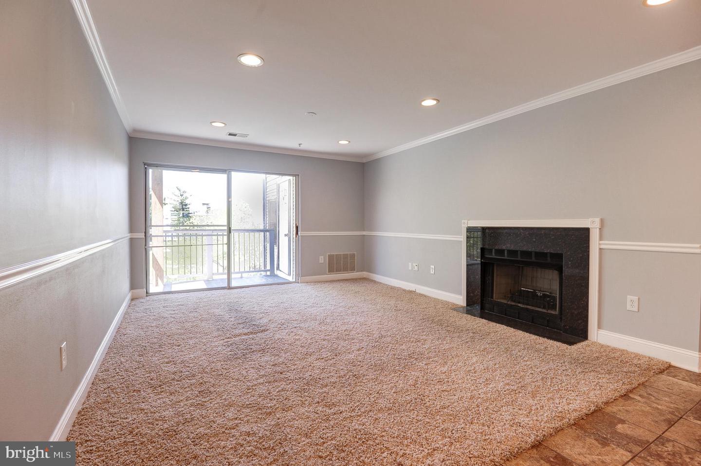 20593 CORNSTALK TER #201, ASHBURN, Virginia 20147, 2 Bedrooms Bedrooms, ,2 BathroomsBathrooms,Residential,For sale,20593 CORNSTALK TER #201,VALO2094826 MLS # VALO2094826