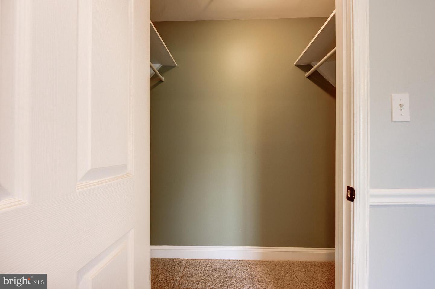 20593 CORNSTALK TER #201, ASHBURN, Virginia 20147, 2 Bedrooms Bedrooms, ,2 BathroomsBathrooms,Residential,For sale,20593 CORNSTALK TER #201,VALO2094826 MLS # VALO2094826