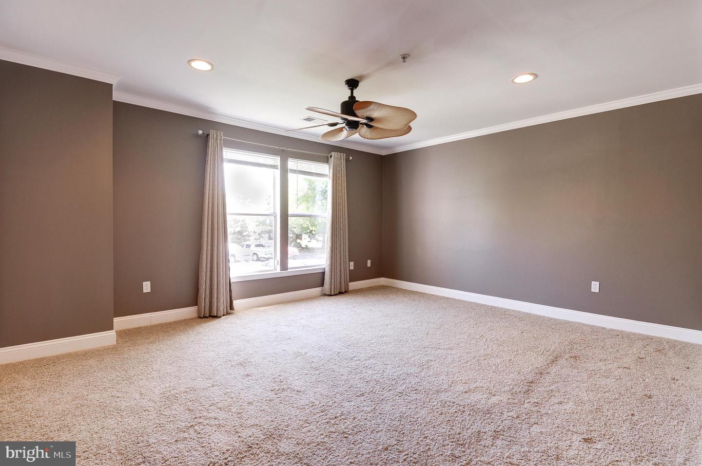 20593 CORNSTALK TER #201, ASHBURN, Virginia 20147, 2 Bedrooms Bedrooms, ,2 BathroomsBathrooms,Residential,For sale,20593 CORNSTALK TER #201,VALO2094826 MLS # VALO2094826